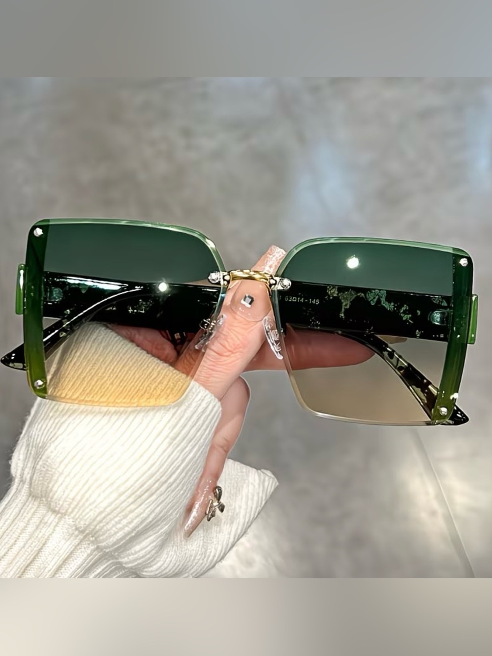 Green Gradient Square Rim Sunglasses with Gold Bridge, Super Cute! NWOT - Picture 1 of 3